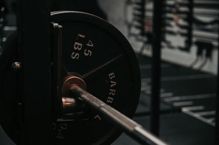 Open Weights vs. Closed Source LLMs: Why 70% Choose Secrecy